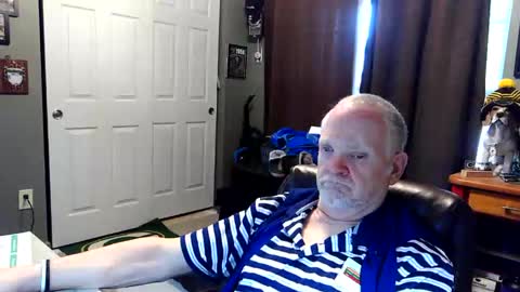 midwestdad09 online show from April 18, 1:46 pm