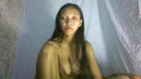 Snapshot of mierialiah chatting on December 28, 1:28 pm mierialiah online show from December 28, 1:28 pm