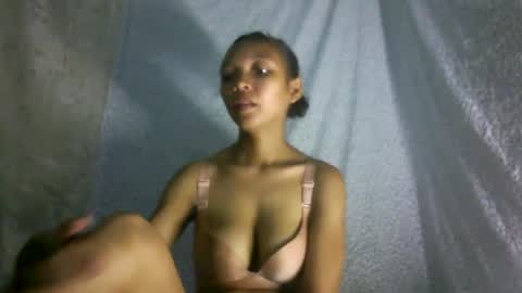 Snapshot of mierialiah chatting on January 14, 2:22 pm mierialiah online show from January 14, 2:22 pm