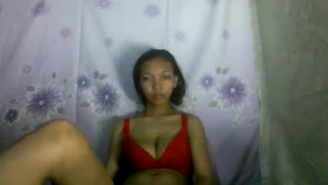 Snapshot of mierialiah chatting on December 13, 12:17 pm mierialiah online show from December 13, 12:17 pm
