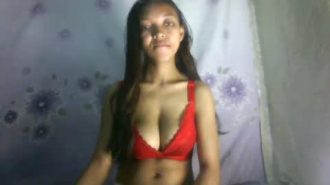 Snapshot of mierialiah chatting on December 11, 10:47 am mierialiah online show from December 11, 10:47 am
