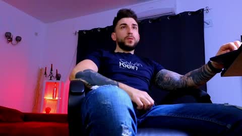 MightyAaron online show from April 3, 2:29 am