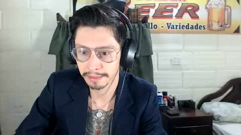 Miguel  Independent Model  online show from June 15, 12:19 pm