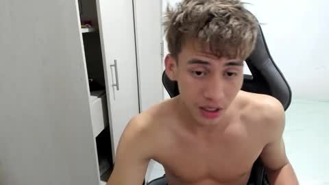 Miguel Hernandez online show from October 25, 2:06 pm