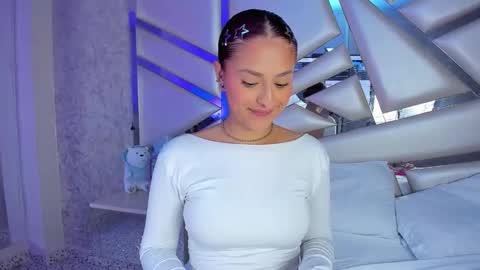 MIA 3 online show from January 10, 1:33 am