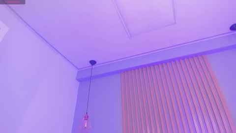 Mia online show from March 14, 2:43 pm