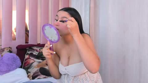 Mia  online show from October 22, 10:51 am