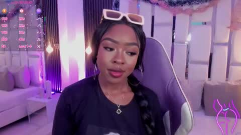 Miia Schwarz  online show from December 6, 12:07 am