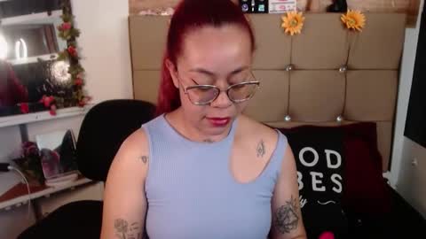 miia online show from November 5, 9:06 pm