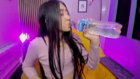 miilu  online show from January 18, 4:32 am