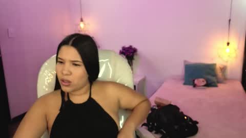 miiss_greyy online show from November 11, 11:45 am