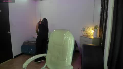Snapshot of miiss_greyy chatting on September 11, 11:44 am miiss_greyy online show from September 11, 11:44 am