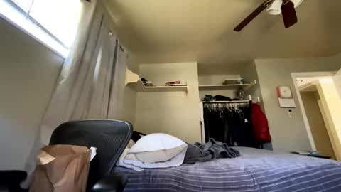 mik138 online show from April 7, 6:10 pm