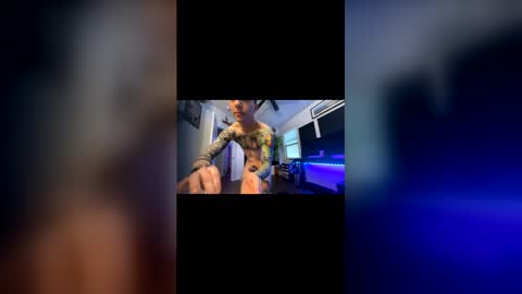 MikahisHung online show from March 7, 3:56 pm