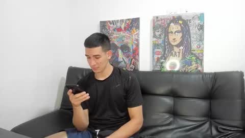 Snapshot of mike3xxx chatting on September 20, 2:47 am mike3xxx online show from September 20, 2:47 am