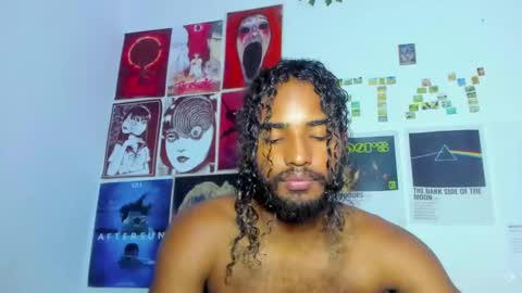 mike__thomson_ online show from February 16, 5:59 am