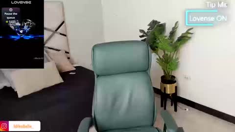 Mike Belle online show from September 24, 8:26 pm