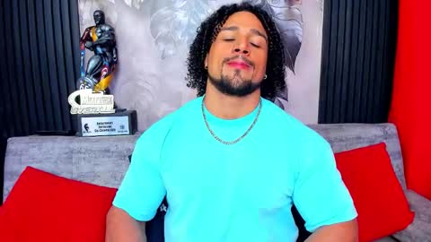   online show from February 8, 5:33 am