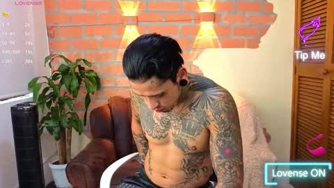 M I K E online show from October 24, 6:08 pm