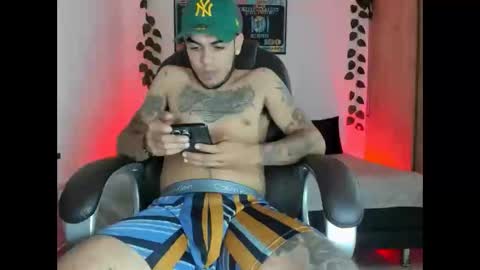 mikee_scooth online show from March 4, 8:24 am