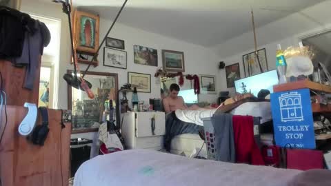 MikeJcox online show from February 10, 4:47 pm