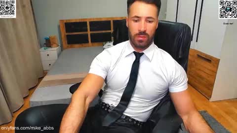 Mike    online show from November 18, 2:20 pm