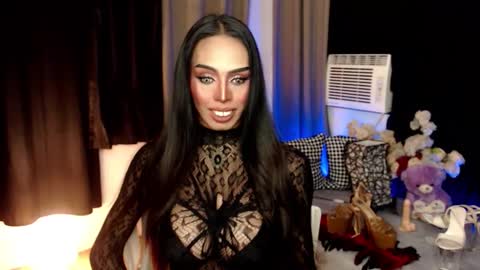 Mistress MikeyAlawi online show from December 18, 5:08 pm