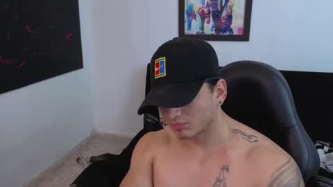 MIKKE online show from November 5, 3:47 pm