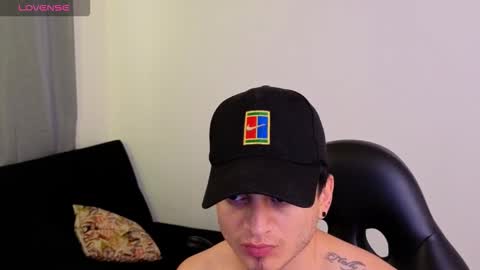 MIKKE online show from February 15, 4:06 pm