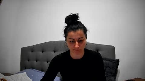 Mikyloveu online show from February 10, 4:47 pm