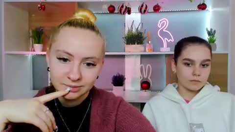 mila_glow online show from January 16, 6:44 am