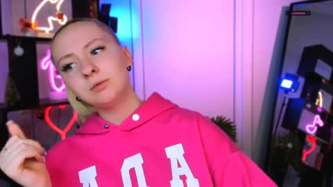 mila_glow online show from January 8, 7:53 pm