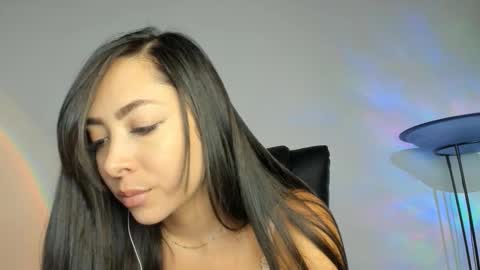 Camila online show from October 1, 1:05 am