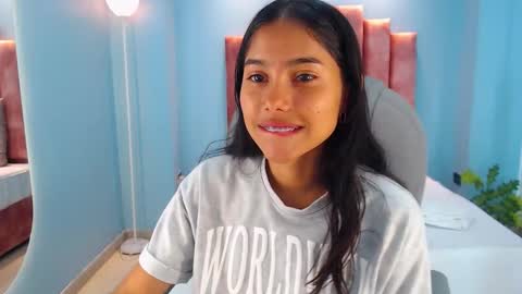 milaa_star online show from November 12, 3:53 am