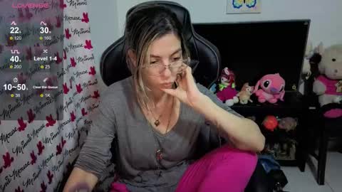 milacoxx8819 online show from October 1, 12:54 am