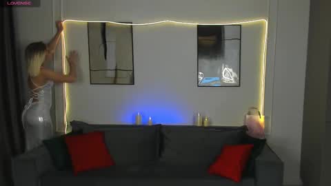 milafink online show from January 21, 1:54 pm