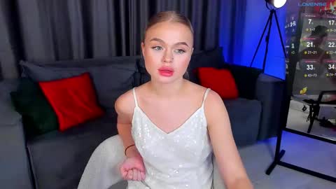milafink online show from February 10, 5:09 pm
