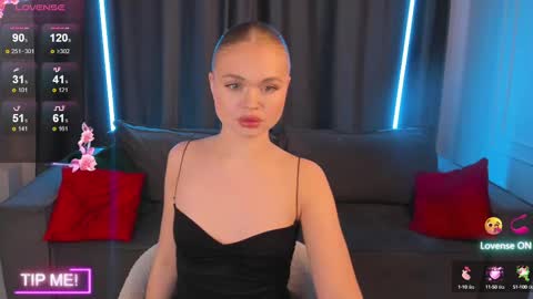 milafink online show from March 10, 2:05 pm