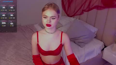 milafink online show from March 2, 4:32 pm