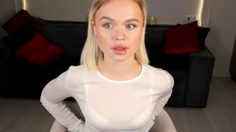milafink online show from January 23, 1:56 pm