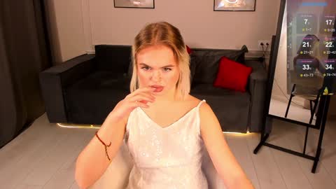 milafink online show from January 29, 1:28 pm
