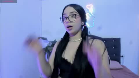 milah_tay online show from February 3, 11:36 am