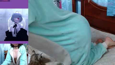 Snapshot of milalunala chatting on February 28, 12:43 am Mila-Lunala online show from February 28, 12:43 am