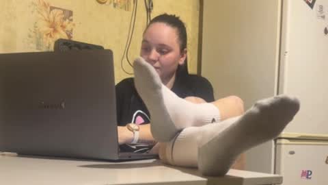 milamisss online show from April 18, 7:18 pm