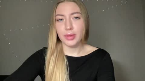 Milana online show from December 28, 4:41 pm