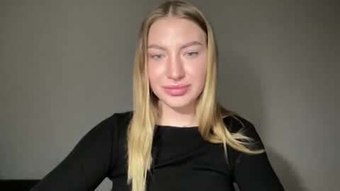 Milana online show from January 20, 6:43 pm