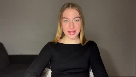 Milana online show from February 2, 9:23 pm