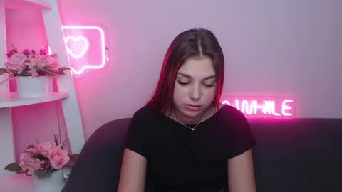 Snapshot of milanaangelas chatting on February 11, 10:47 am milanaangelas online show from February 11, 10:47 am