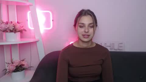 Snapshot of milanaangelas chatting on September 21, 5:00 am milanaangelas online show from September 21, 5:00 am