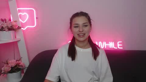 Snapshot of milanaangelas chatting on January 28, 5:43 am milanaangelas online show from January 28, 5:43 am